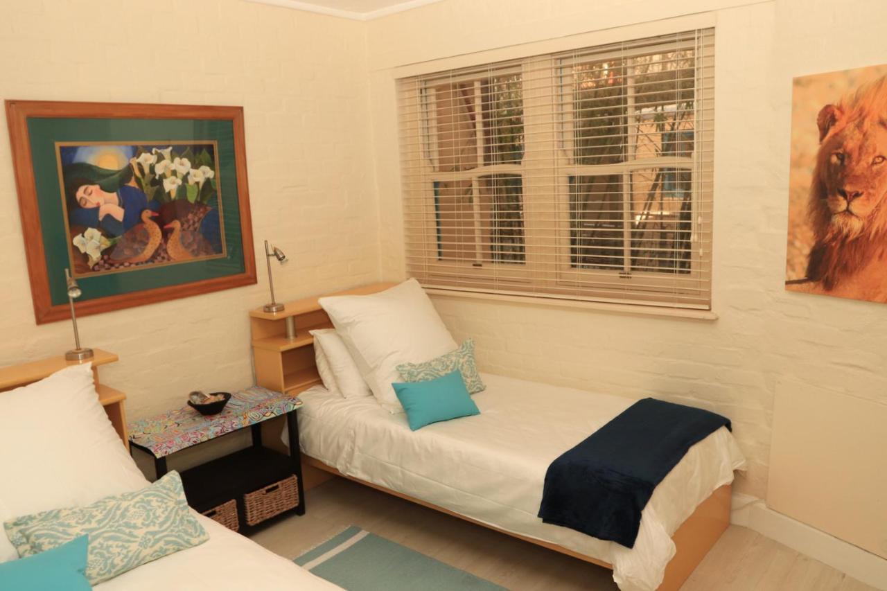 29 The Village Hout Bay Exterior photo